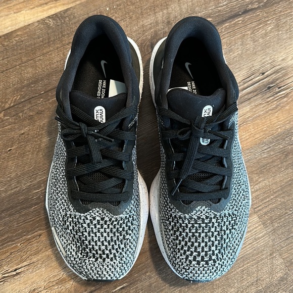 Nike ZoomX Invincible Run 2 - Picture 2 of 4